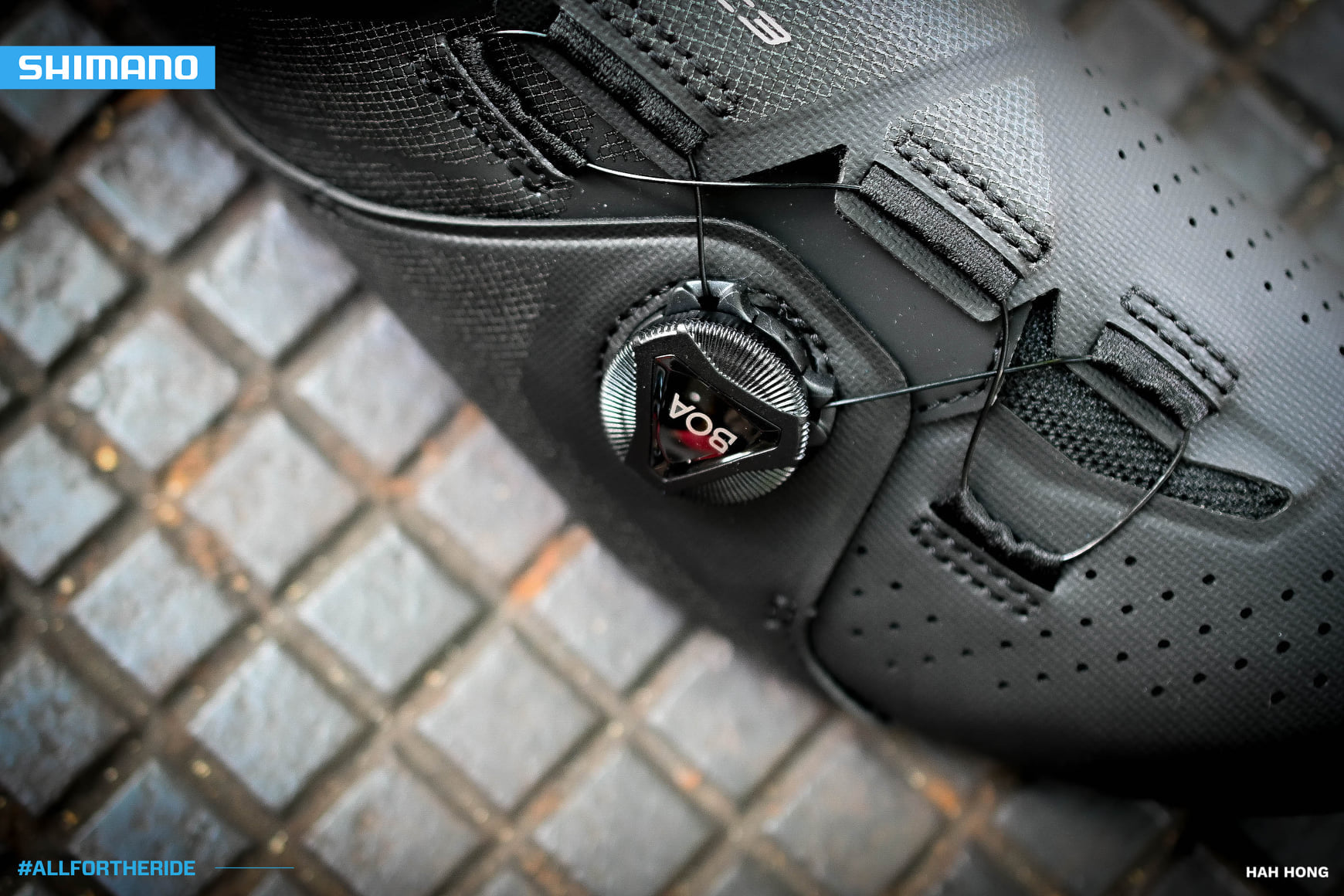 รองเท้าเสือหมอบ SHIMANO SHRC300 ROAD SHOES หน้ากว้าง น้ำหนักเบา 2021