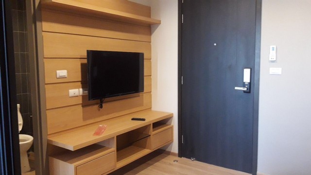 ให้เช่าคอนโดเดอะเบส การ์เดน-พระราม 9 ห้อง 31 ตร.ม.เฟอร์ครบ มีเครื่องซักผ้า พร้อมอยู่