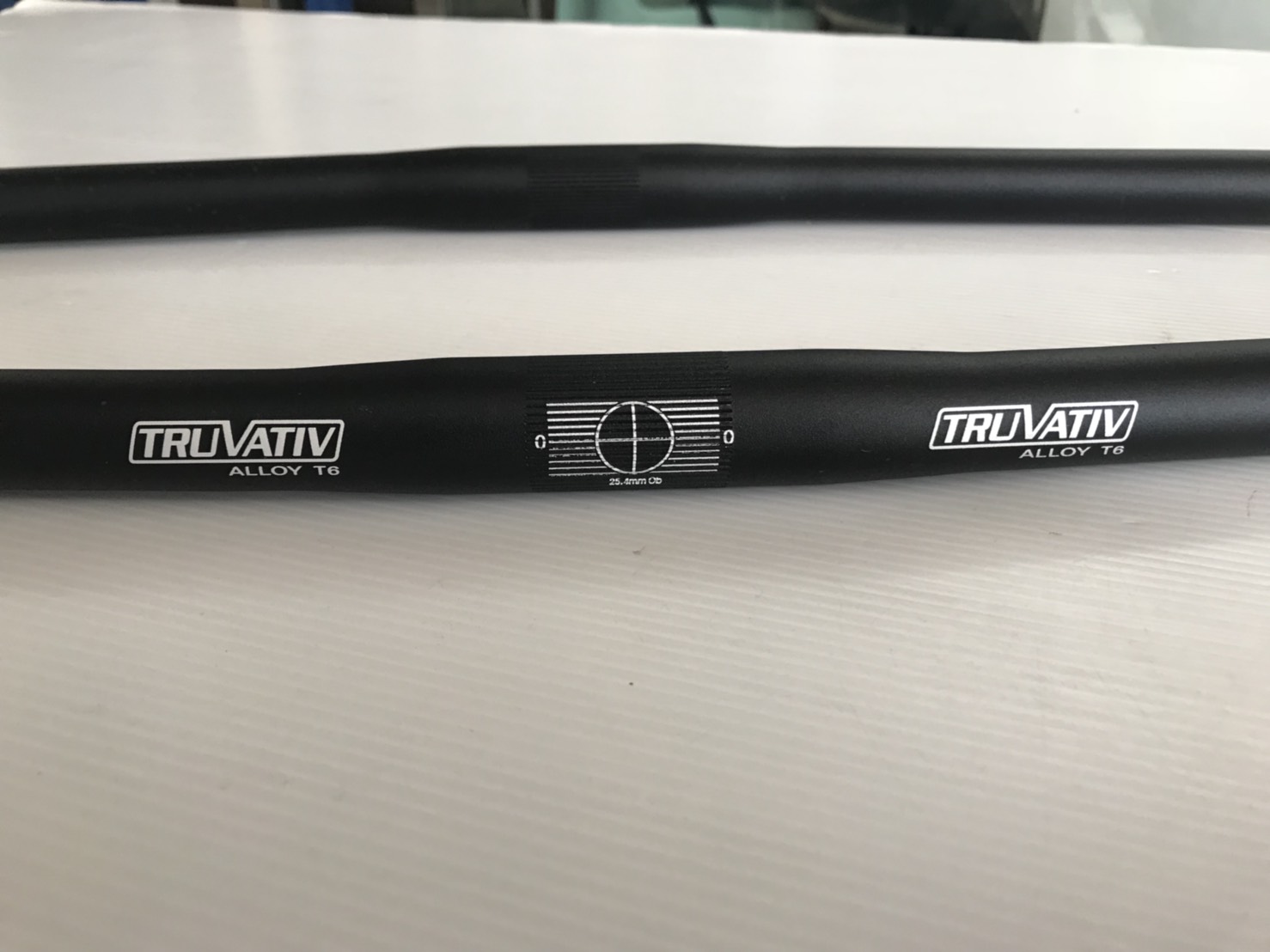 แฮนด์ตรงอลูมิเนียม TRUVATIV Alloy T6 Flatbar ธรรมดา(ไม่ oversize) ยาว 625มม.