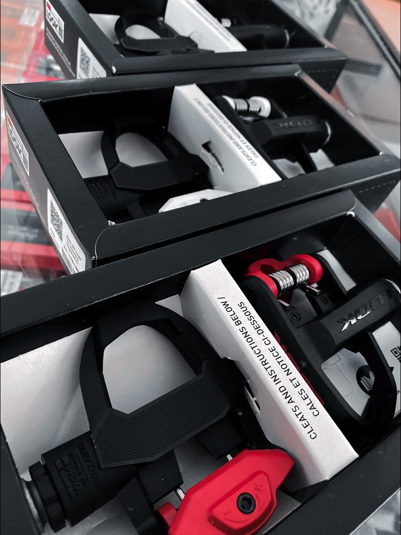 บันไดเสือหมอบบันได บันได LOOK KEO CLASSIC 3 Road Pedal สีดำ สีแดง สีขาว