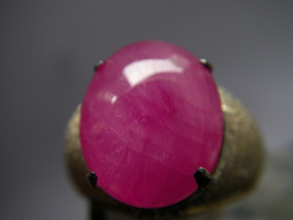 ทับทิมพม่า กิมบ่เซี้ยง สตาร์ชัด 6 ขา สีแดงชมพู เนื้อในธรรมชาติ ขนาด 10x12x6.8 mm. นน.7.7 ct.