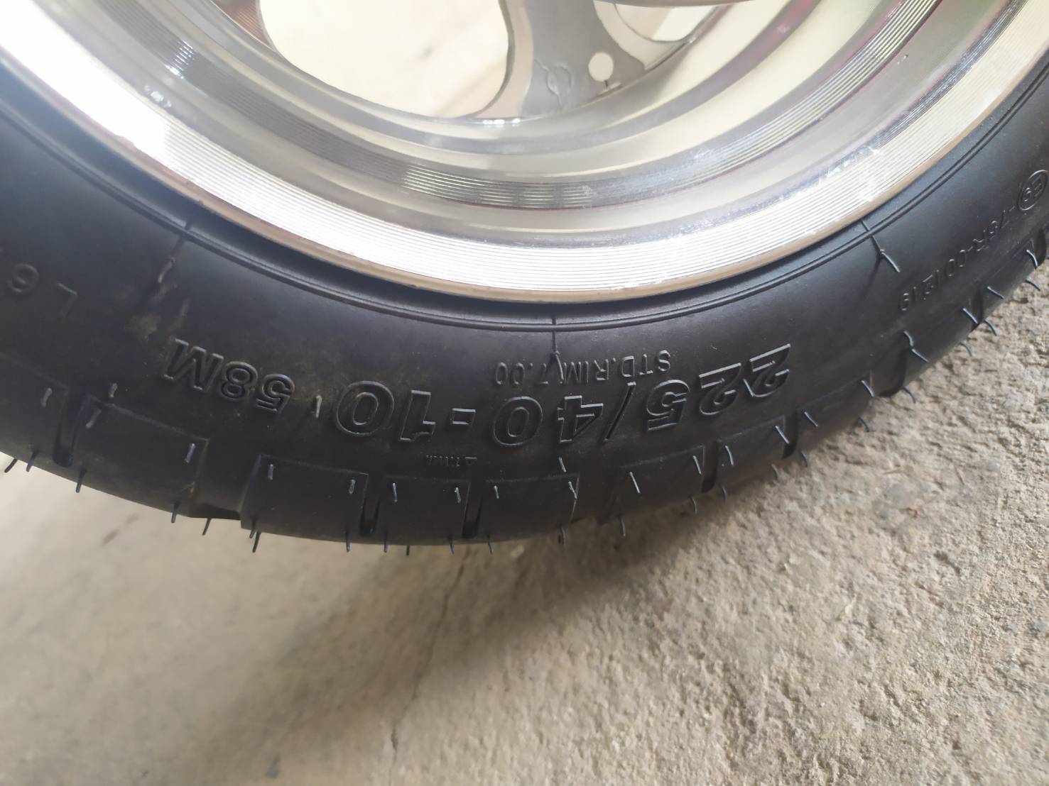 HORECA CP-3, สกูตเตอร์สามล้อ Citycoco มอเตอร์ 2000W แบตเตอรี่ลิเที่ยม 60V/20AH มาพร้อมตะกร้าหลัง ขนาดล้อ 10นิ้ว