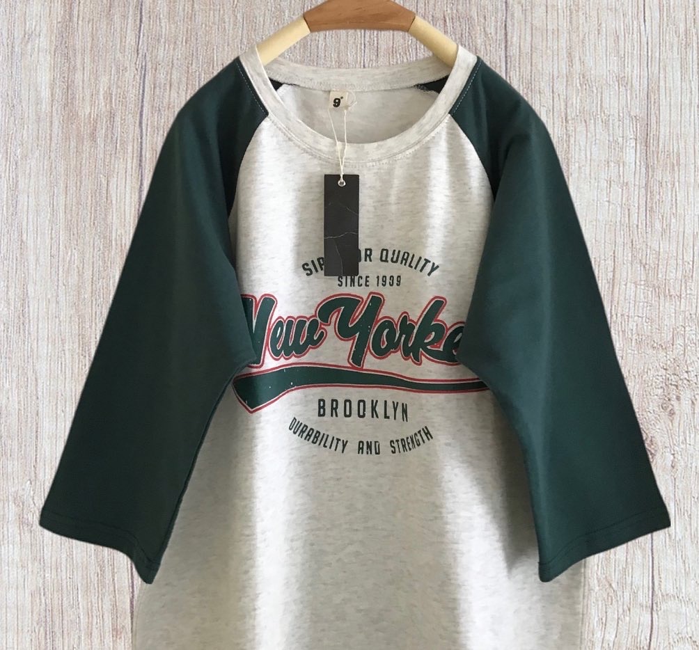 เสื้อยืดแขนสามส่วน 9am