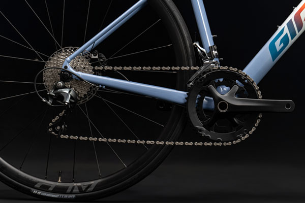 จักรยานเสือหมอบ GIANT PCR LTD 2 ปี 2026 | Shimano Tiagra 2×10 สปีด | ดิสก์เบรกไฮดรอลิก | 8.9 กก.