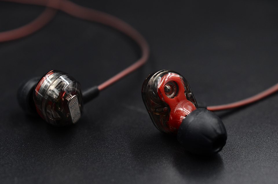 ขายหูฟัง KZ ZSE หูฟัง2ไดรเวอร์ที่ถูกที่สุดในปฐพี