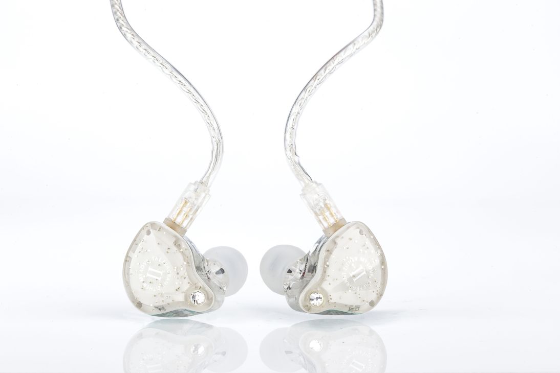 ขายหูฟัง TFZ Mylove II หูฟังอินเอียร์มอนิเตอร์ ถอดสายได้ 2pin ลาย Limited