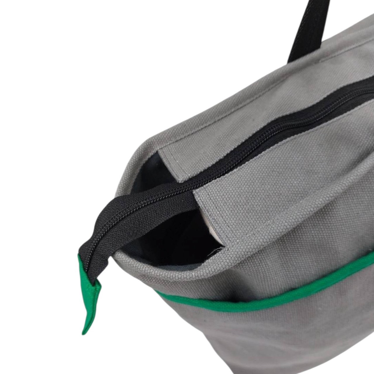 กระเป๋าผ้าแคนวาส ทรงสี่เหลี่ยมผืนผ้า ขนาด ก.33*ส.22*ก้น 10 ซม.