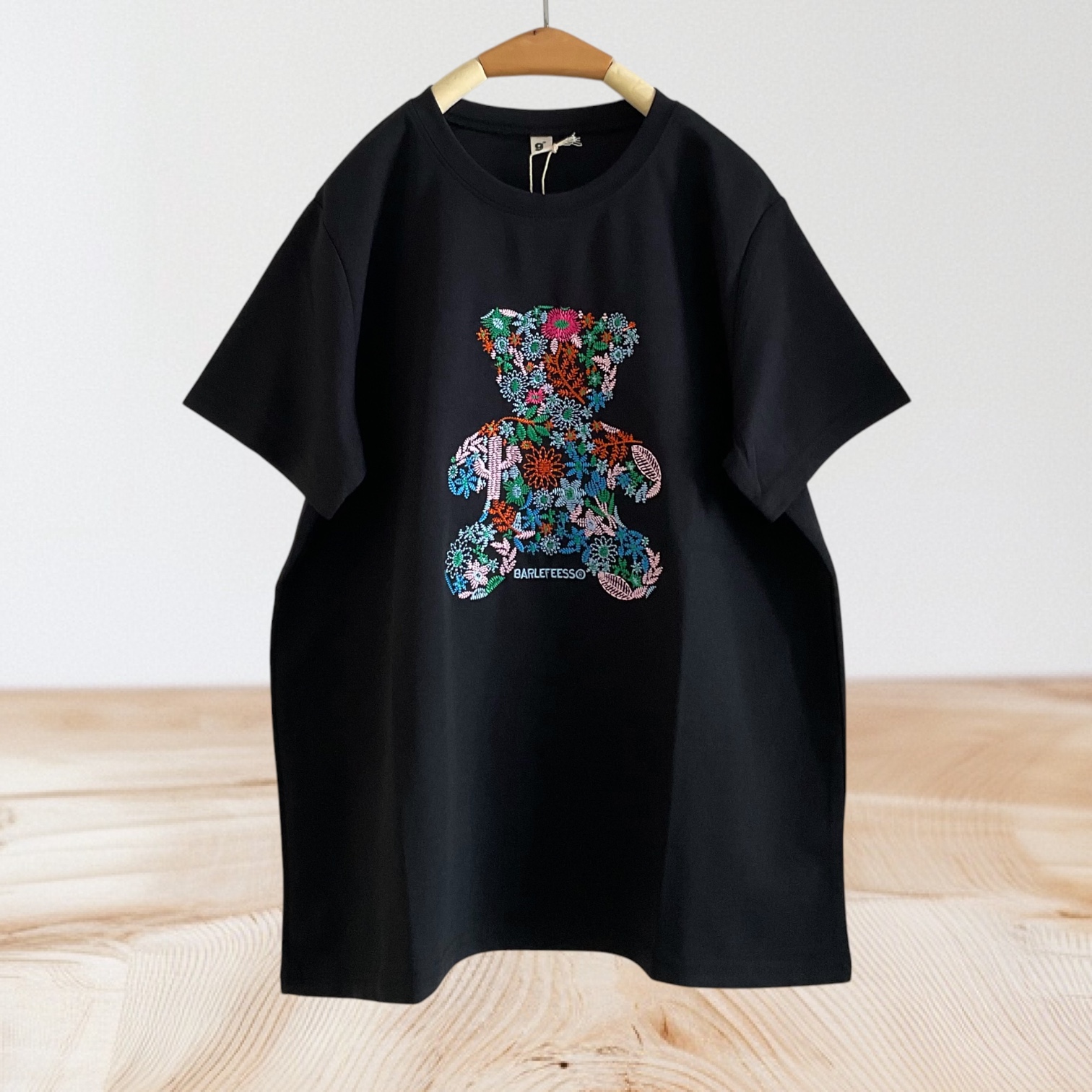 เสื้อยืดปักลายหมี 9am