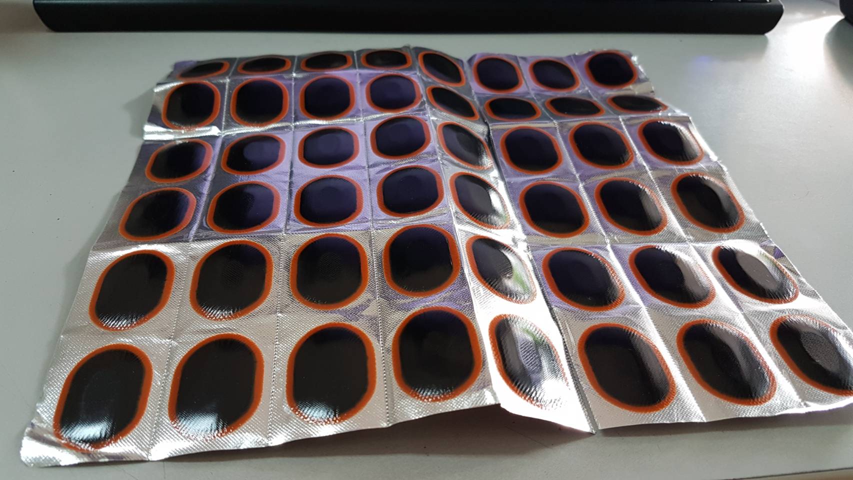 แผ่นปะยาง สำเร็จ เบอร์ S (ขายเป็นแผง) Tube repair patch