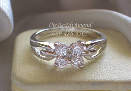 BR050RD+++แหวนดอกไม้+++เรียบ หรู ดูดี น่ารักมากๆๆ โดดเด่นกับดอกไม้ ใส่แล้วแอบหวานนิดๆๆ มีต่างหูเข้าชุดด้วยนะคะ