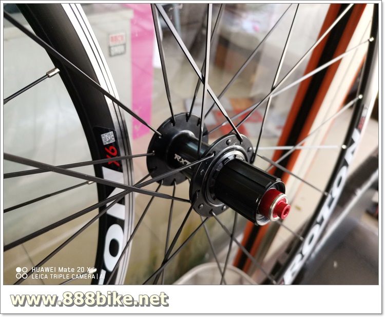 ชุดล้อเสือหมอบ Roton RXR - XC6, ขอบ 35มม, อลู 700C Road bike Wheels 11สปีดชิมาโน่ มีสีดำและสีแดง