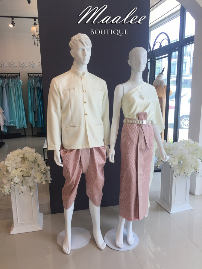 เช่า ชุดไทย ชุดเพื่อนเจ้าสาว ชุดไทยผ้าถุงสีโอวัลตินชมพูเงิน สไบเรียบ สีงาช้าง