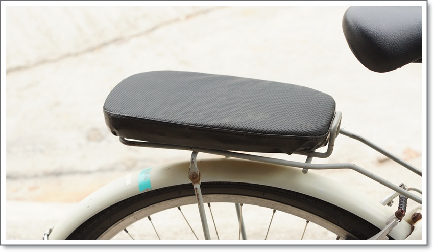 เบาะรองนั่งฟองน้ำ Bike Rear Seat PU Bicycle Bike Rear Handrail Armrest Child Carrier Sponge Soft Bike Back Seat Bicycle, Seat001