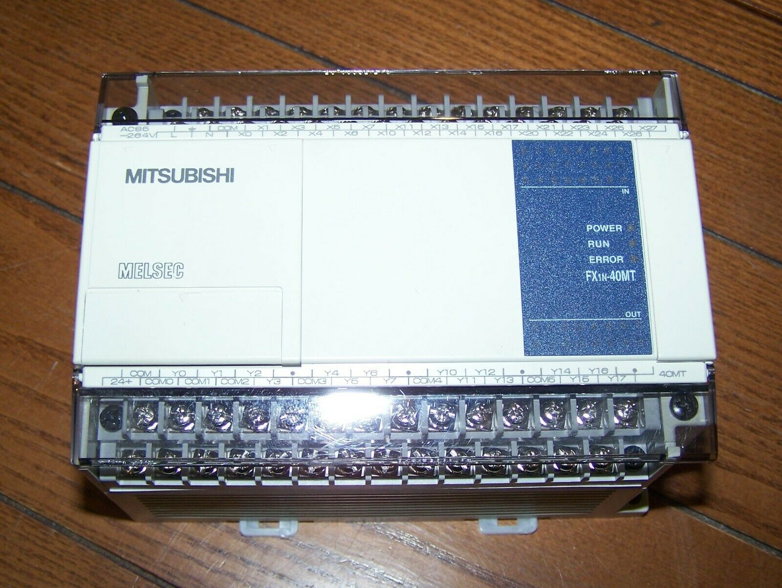 PLC " MITSUBISHI " รุ่น FX1N-40MT