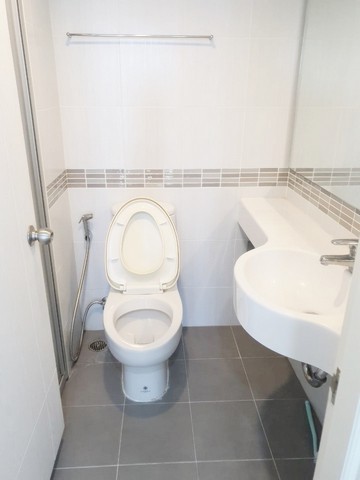 ให้เช่าคอนโด ลุมพินี เพลส ศรีนครินทร์-หัวหมาก สเตชั่น 26 ตร.ม.เฟอร์ครบ ใกล้ Airport Link หัวหมาก