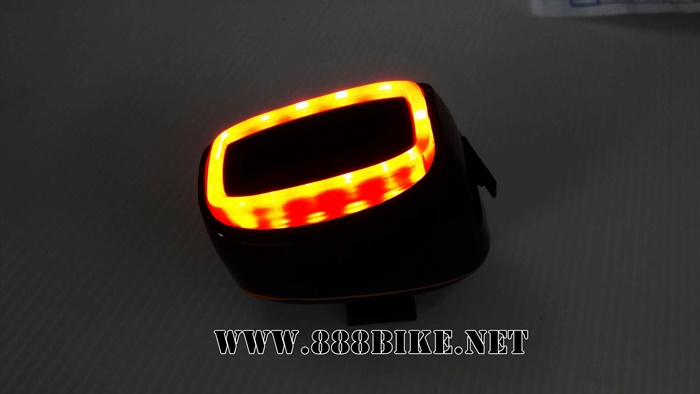 ไฟท้ายจักรยาน X6 Intelligent and rechargeable streamline bike rear,JDB-099 (USB)