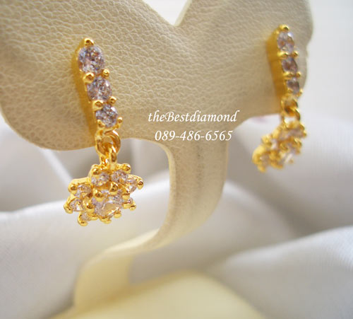 BE408+++ต่างหูแถวตุ้งติ้งดอกไม้++น่ารักดีค่ะ แบบไม่เล็ก ไม่ใหญ่ไป กลางๆ ใส่ติดหูได้ทุกโอกาส หรูหราพอสมควร