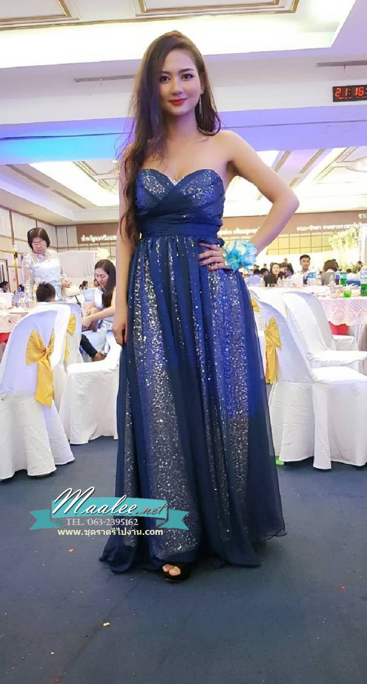 พร้อมเช่า ชุดราตรียาว เกาะอก สีกรมท่า ตัวชุดสวยหรู แต่งเลื่อมทั้งชุด ผ้าด้านนอกเป็นผ้าชีฟอง (เชือกผูกหลัง)