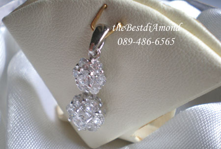 สินค้าหมด+++BP406RD+++จี้ 2 flowers+++จี้น่ารักๆอีกแบบ เป็นรูปดอกไม้ 2 ดอกห้อยติดกันค่ะ สวยมั่กๆ เพชรระยิบระยับ วิ๊งๆเลยค่ะ ใส่สวยกับเสื้อทุกแบบเลยนะค