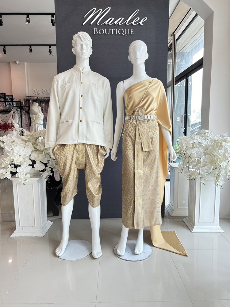 เช่า ชุดไทย ชุดเพื่อนเจ้าสาว ชุดไทยผ้าถุงสีเทาชาทอง สไบสีทอง