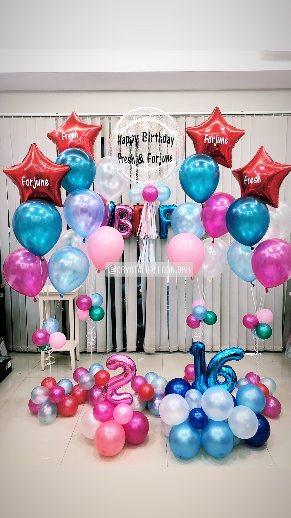 ลูกโป่ง วันเกิดเด็ก Bubble 24" พร้อม ฟอยล์ตัวอักษร 7 ตัวอักษร พร้อม ช่อลูกโป่งฟอยล์ดาว ขนาด 24" 4 ช่อ,ฟอยล์ตัวเลข ขนาด 16" ตั้งฐาน 3 ตัว พร้อมตกเเต่ง สามารถเปลี่ยนสีลูกโป่ง/เปลี่ยนสี-ตัวอักษร-ตัวเลข/เปลี่ยนข้อความ/เปลี่ยนขนาดได้