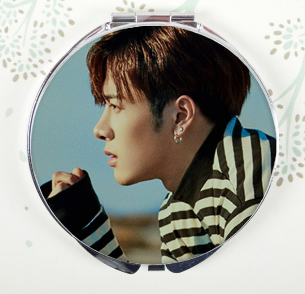 กระจก GOT7 - Never Ever