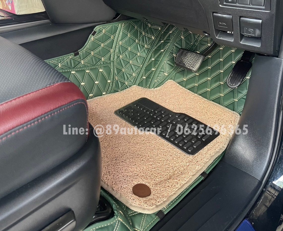 Toyota Fortuner (โตโยต้า ฟอจูนเนอร์) 2015-2024 ปูพรมVVIP สีเขียวด้ายทอง เสริมพรมดักฝุ่นสีครีม