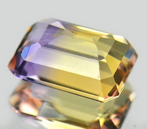 พลอยอะเมทรินสีม่วงเหลือง 3.05 กะรัต
