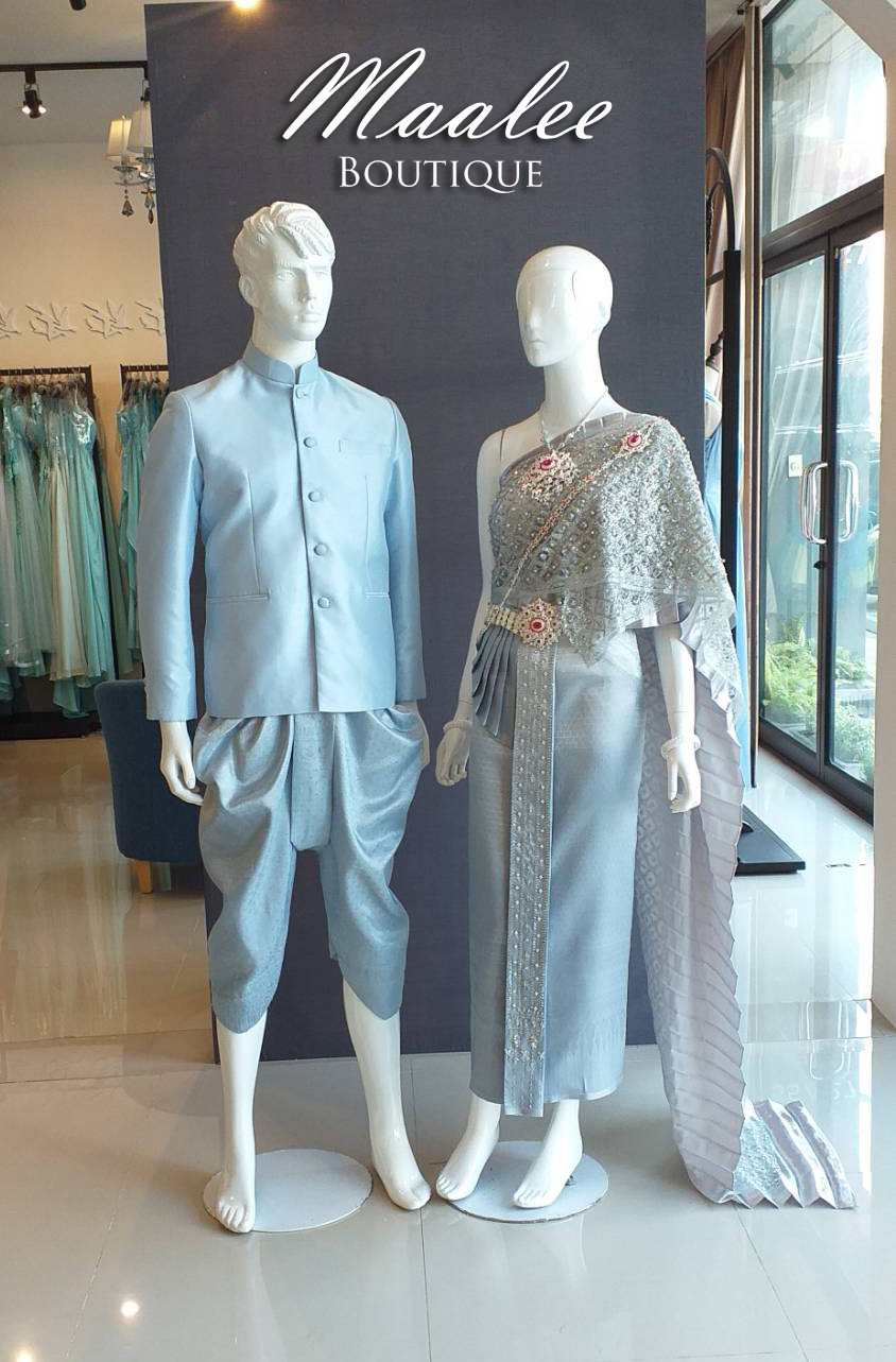 พร้อมเช่า ชุดแต่งงานไทยประยุกต์ ชุดหมั้นไทย สีเทาฟ้า เสื้อสูทไทย