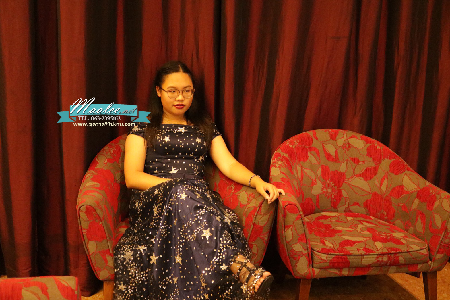 พร้อมเช่า ชุดราตรียาว แบบไหล่ปาด รูปดาว ฟรุ้งฟริ้งแนวเจ้าหญิง สีกรมท่า (เชือกผูกหลัง)