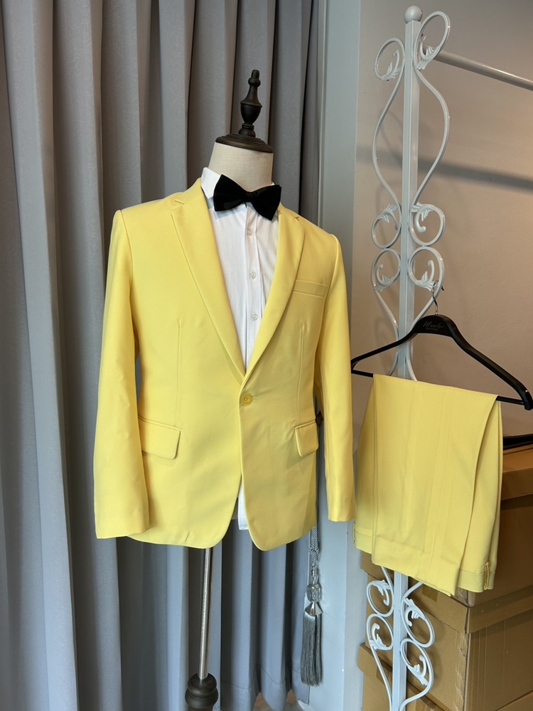 พร้อมเช่า ชุดสูทชาย สีเหลือง สูทตัด (ไม่มีเสื้อกั๊ก)