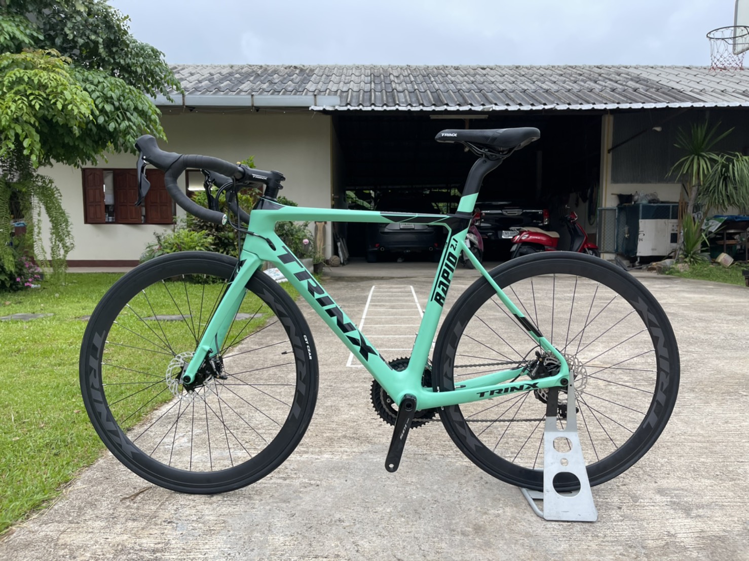 จักรยานเสือหมอบ TRINX RAPID 2.1 DISC Road bike Carbon, 2*11 speed 105 SHIMANO ล้อ 700C, 2020 (ดิสสาย)