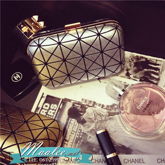 พร้อมส่ง Evening Clutch กระเป๋าออกงาน สีเงินลายตาราง พร้อมสายสะพายยาว