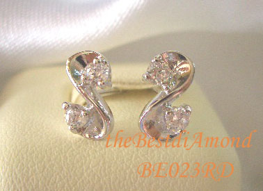 +++ต่างหูเท่ห์ ใส่ได้ทั้งแนวนอนและ แนวตั้ง คล้ายๆตัว S คะ รหัส BE023RD+++