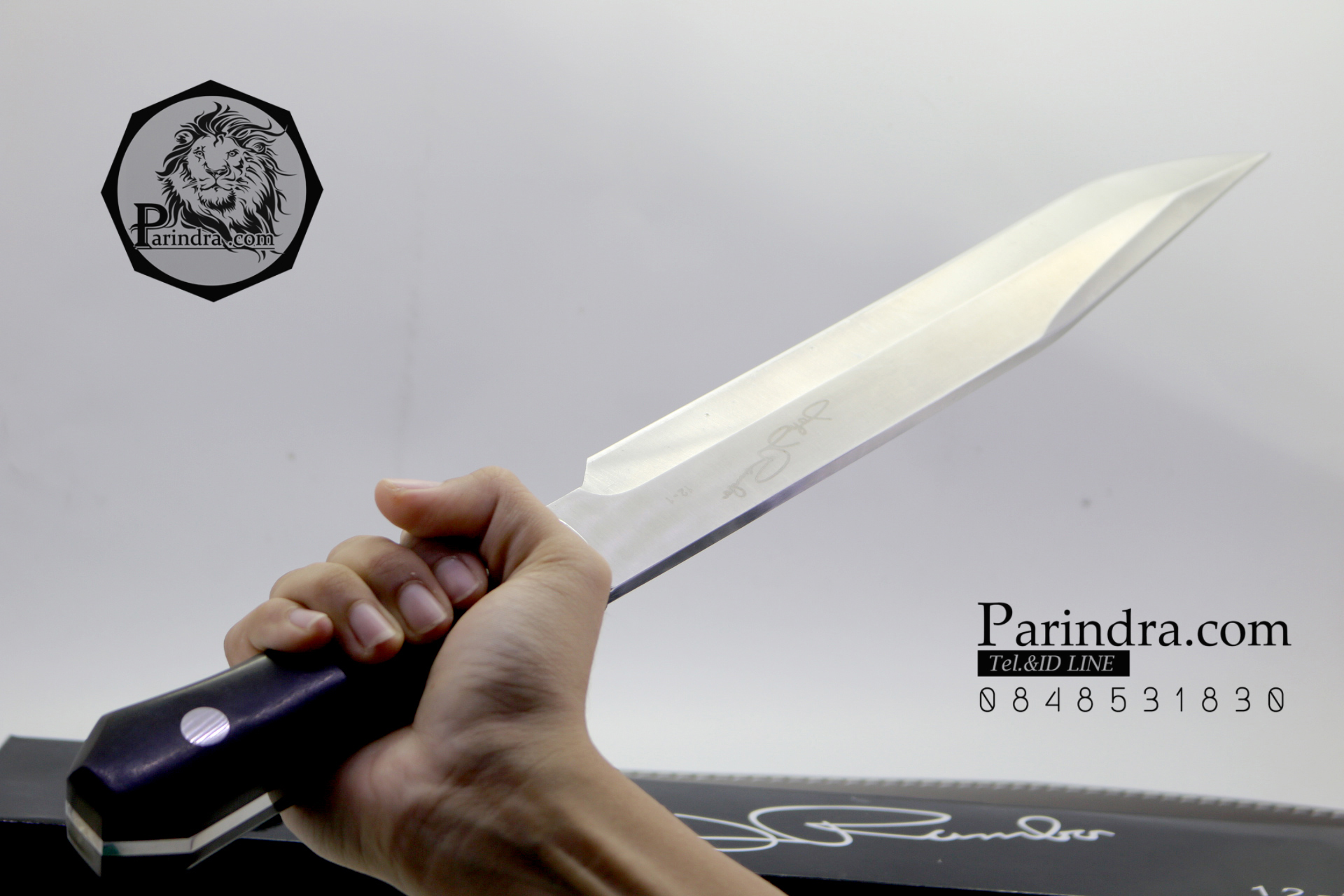 มีดใบตายเดินป่า RAMBO JOHN HUNTER ขนาด 17 นิ้ว (ใบสีเงิน)