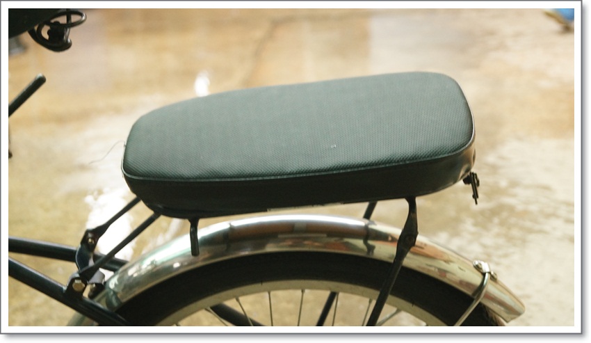 เบาะรองนั่งฟองน้ำ Bike Rear Seat PU Bicycle Bike Rear Handrail Armrest Child Carrier Sponge Soft Bike Back Seat Bicycle, Seat001