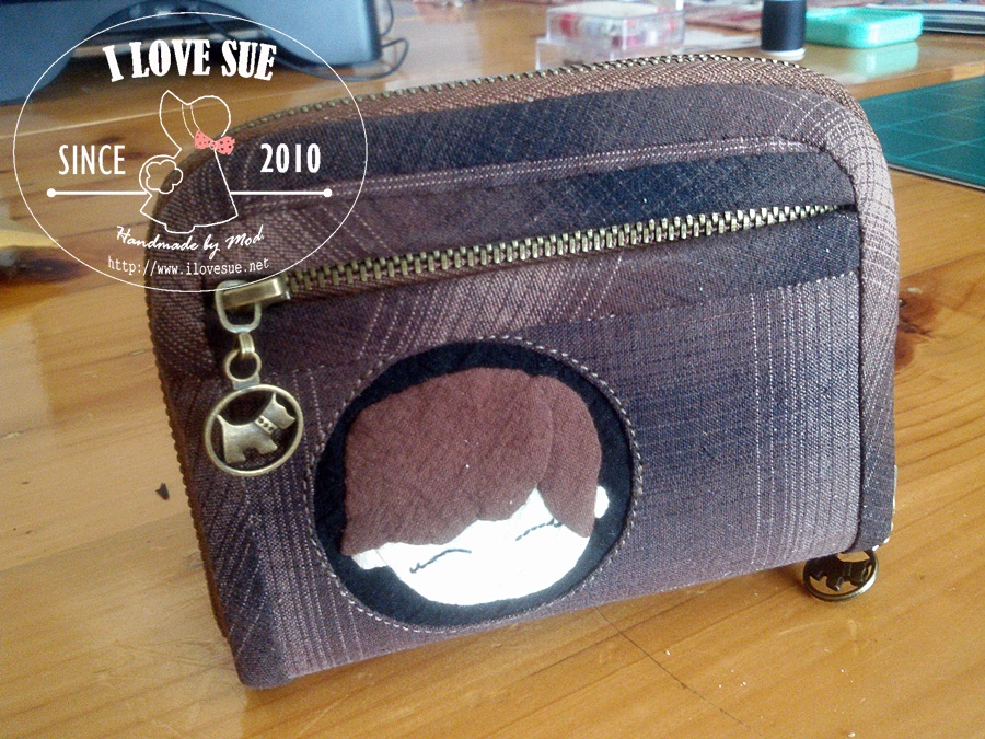 กระเป๋าสองซิปย่อขนาด - ลายนี้ไม่รับทำซ้ำ แจ้งลายใหม่ได้ค่ะ