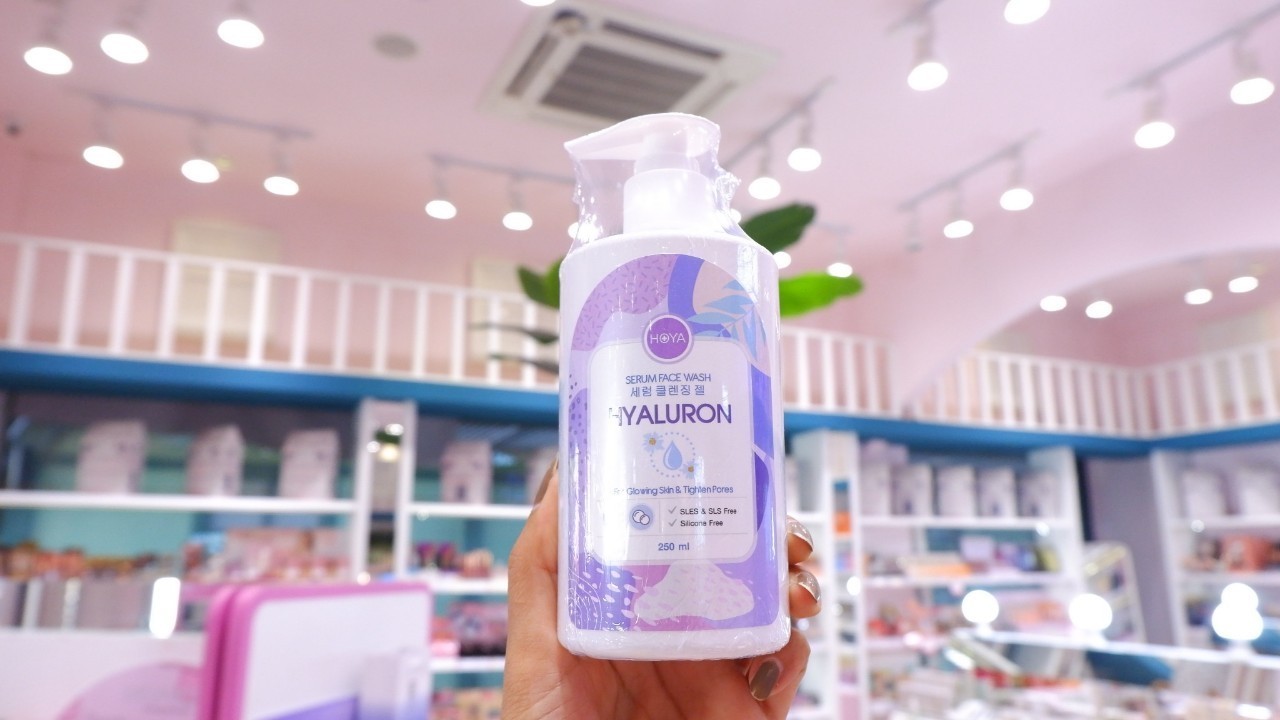 โฮญ่า เจลล้างหน้าผสมเซรั่ม สูตรอ่อนโยน เพื่อผิวขาว กระจ่างใส ลดสิว ผิวนุ่มกระชับ สำหรับผิวแพ้ง่าย