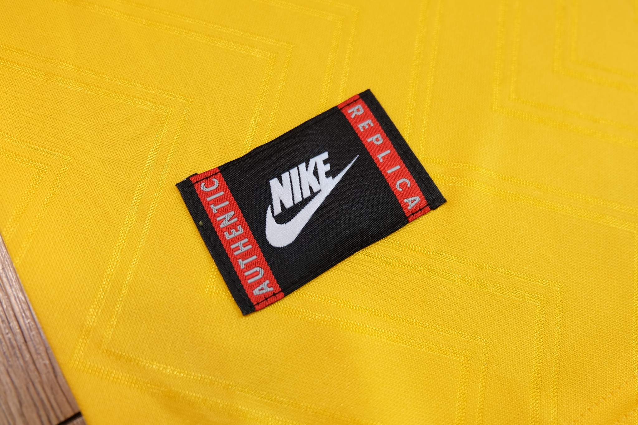 Arsenal 1996/96 Vintage Jersey เสื้อฟุตบอลอาร์เซนอลย้อนยุค JVC