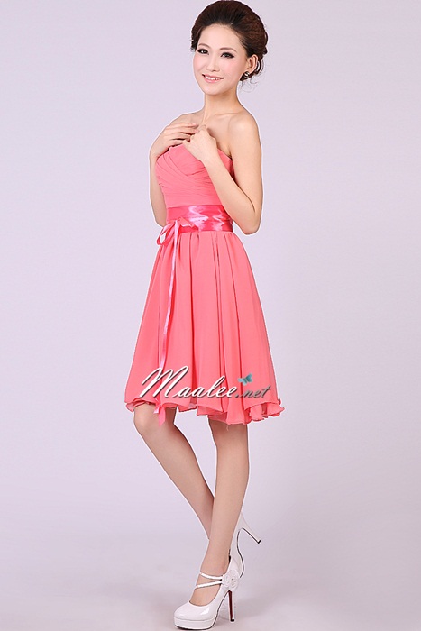 พร้อมส่ง ชุดราตรีสั้น เกาะอก สีชมพูโอรส คอเว้ารูปหัวใจ จับเดรปหน้าอก แต่งคาดเอวผ้าซาติน