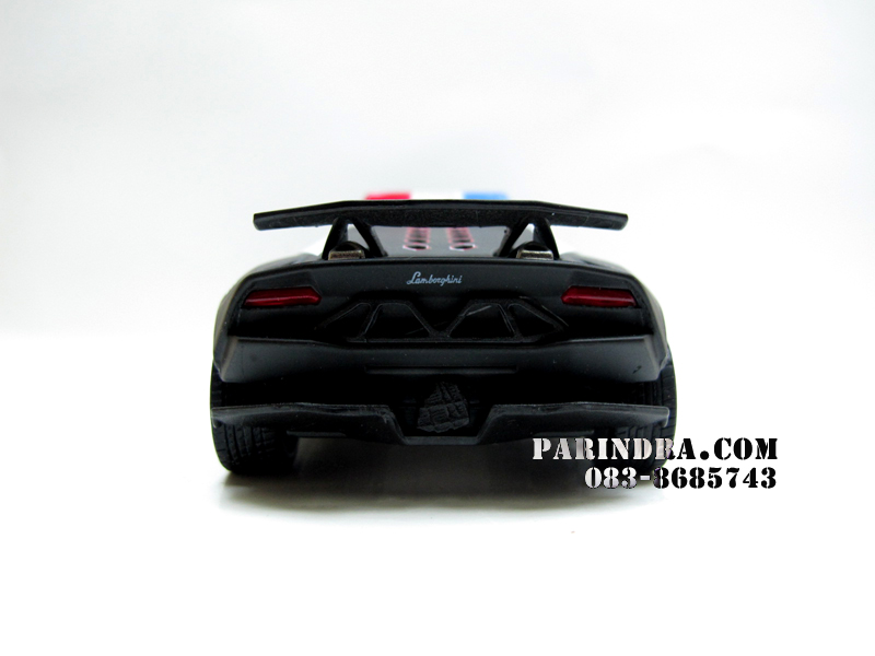 โมเดลเหล็กรถตำรวจ Lamborghini Sesto Elemento โฉบเฉี่ยวในพลังรถ Sport