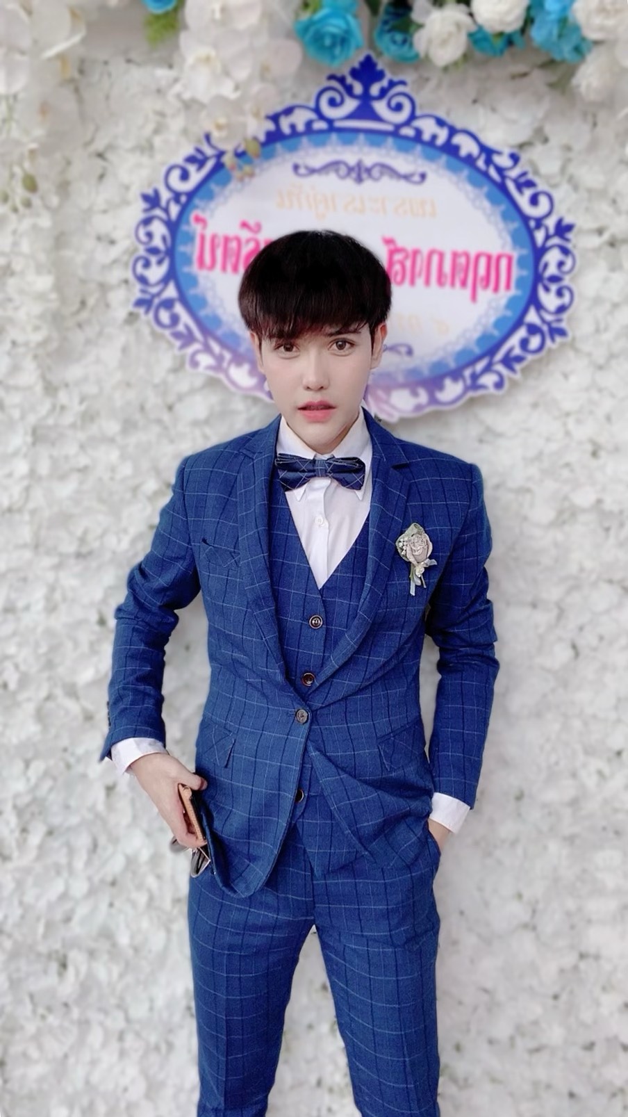 พร้อมเช่า ชุดสูทชาย สีน้ำเงิน ลายตาราง ทรงเข้ารูป สไตล์เกาหลี พร้อมเสื้อกั๊ก