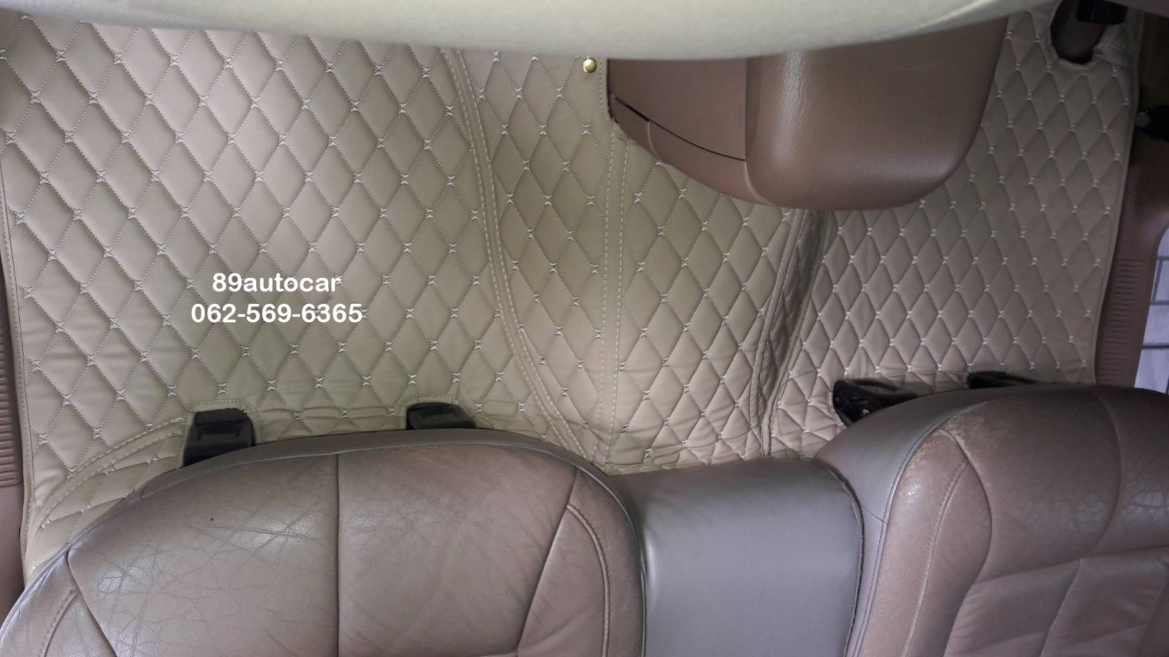 พรมในรถ Jeep Cherokee WJ ปูพรม6D สีครีม เข้ารูป