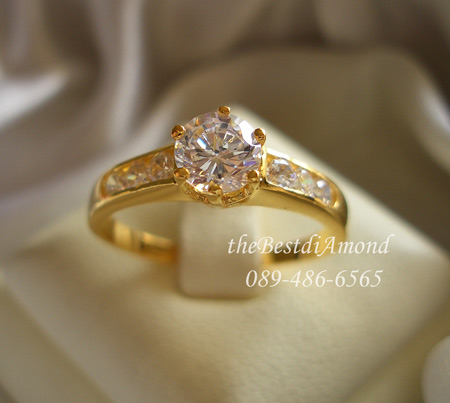 RL019+++แหวนชูผสมแหวนแถว ขนาดกลาง+++ เรียบๆ แต่หรูหรา อยุ่ได้นานไม่มีout เหมือนจริงสุดๆๆเพชรแวววาวมาก ใส่แล้วขับให้นิ้วเรียวสุด ไม่ควรพลาดนะคะ