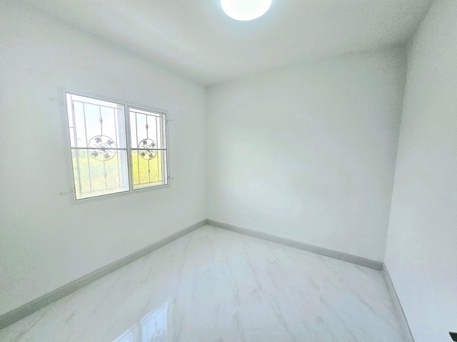 ขายทาวน์เฮ้าส์ 2 ชั้น หมู่่บ้านพฤกษา67 แบบ 3 ห้องนอน 2 ห้องน้ำ ใกล้รถไฟฟ้าคูคต รีโนเวทใหม่พร้อมอยู่ โอนฟรีทุกค่าใช้จ่าย