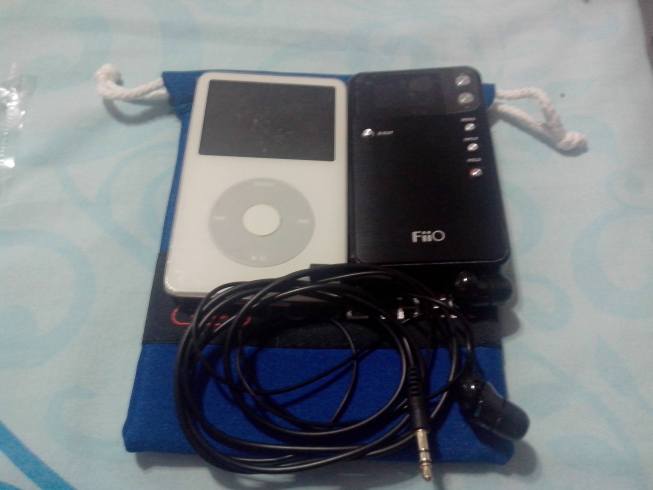 ขาย กระเป๋า Gadget อย่างดีสำหรับใส่มือถือ MP3 กล้อง แอมพ์พกพา หูฟัง สำหรับ Gadget ทุกชนิด