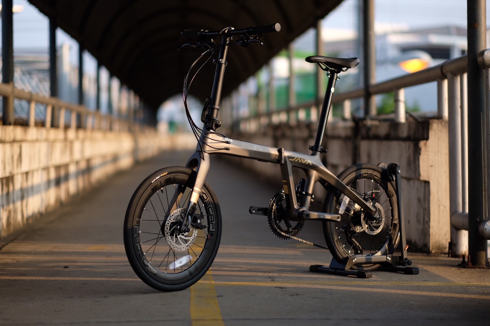 จักรยานพับ JAVA ARiA เฟรม Full Carbon Folding Bike เกียร์ Shimano Altus 2*9 สปีด วงล้อ 20 นิ้ว