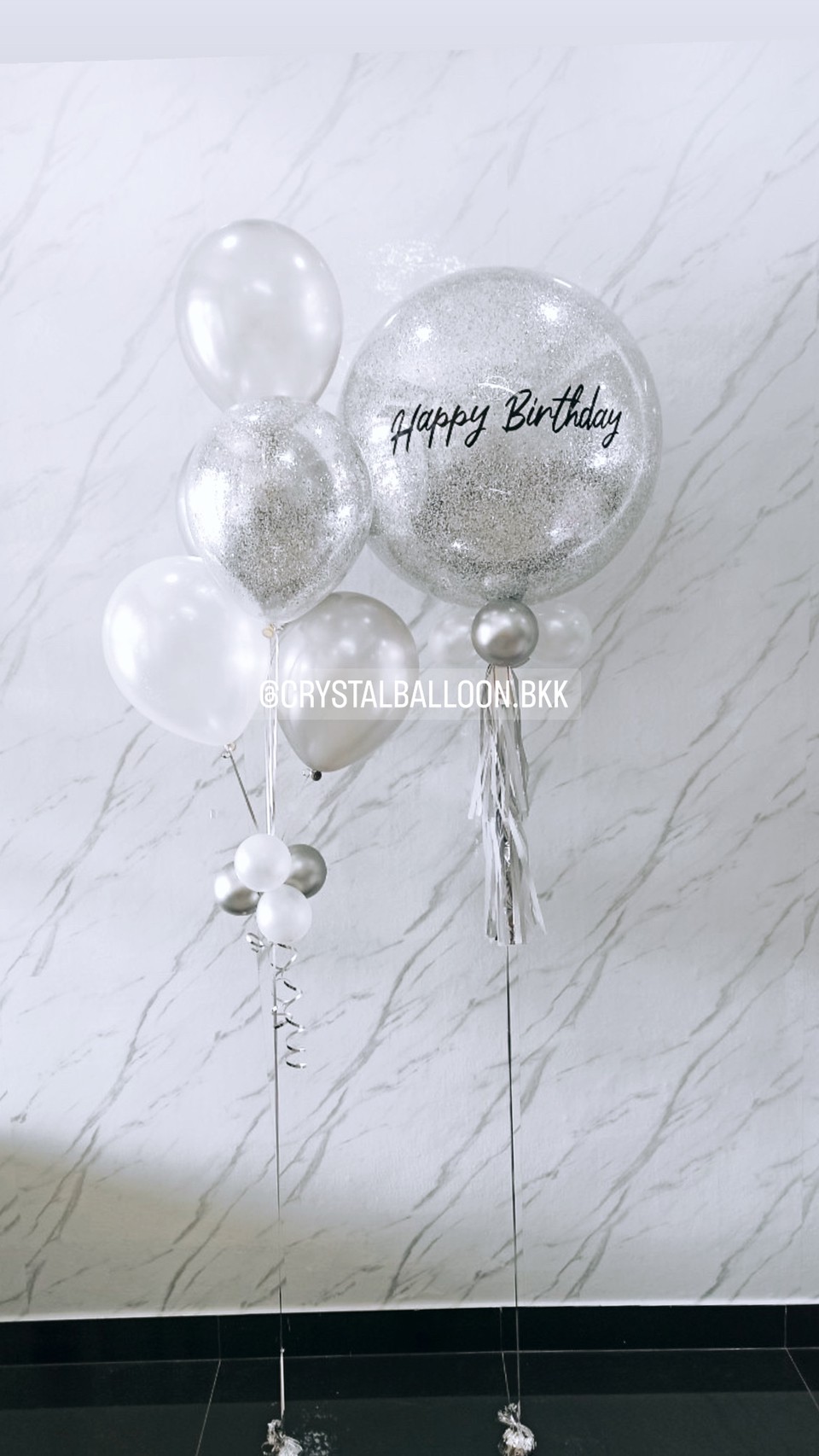 ลูกโป่ง วันเกิด Bubble ขนาด 24" Theme สีเงิน สุดหรูหรา พร้อม ช่อลูกโป่ง ช่อ 5 ลูก 1 ช่อ,ลูกโป่งใส ใส่กลิตเตอร์ พร้อมตกเเต่ง สามารถเปลี่ยนสีลูกโป่ง/เปลี่ยนข้อความ/เปลี่ยนขนาดได้