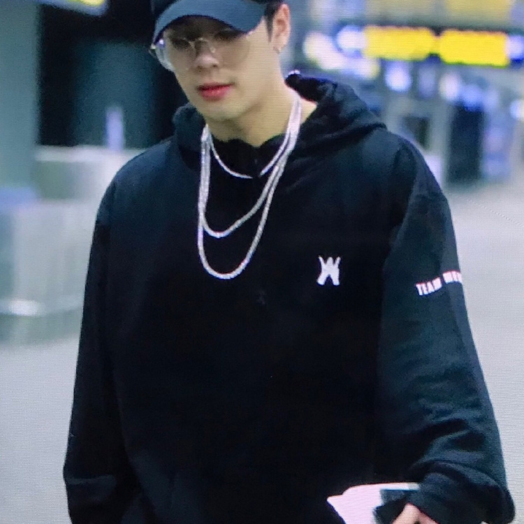เสื้อฮู้ด (Hoodie) TEAM WANG แบบ Jackson (fanmade)