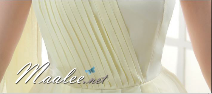 พร้อมส่ง ชุดเดรสสั้น เกาะอก ไหล่เดียว จับสม๊อกด้านหลัง สีครีม